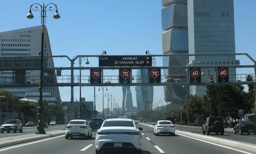 I lavoratori turchi lavorano duramente anche di sabato sull’autostrada Nagyszeben–Pitești.