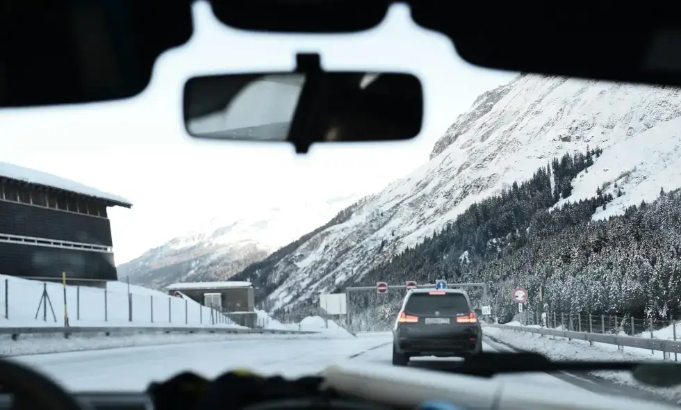 Schweizer Autobahnen und die Vignetten für 2024